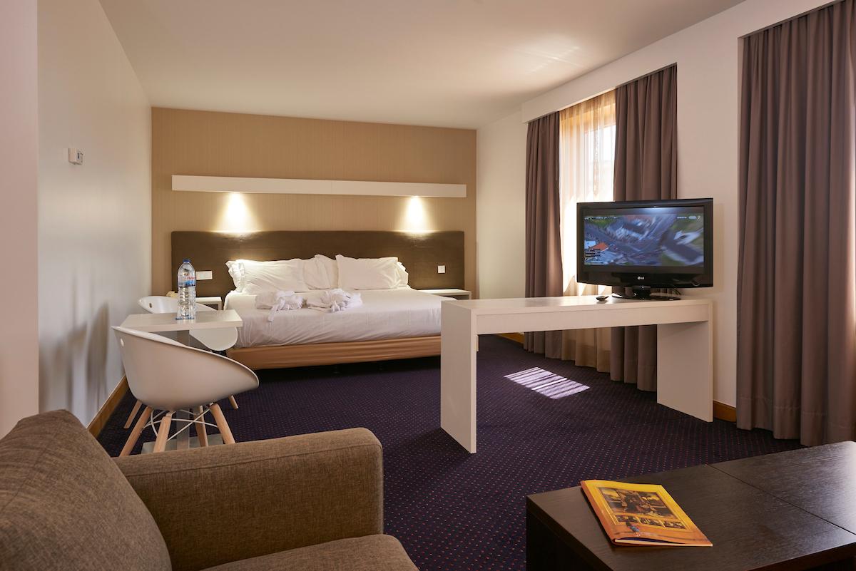 Hotel Coimbra Aeminium, Affiliated By Melia Экстерьер фото