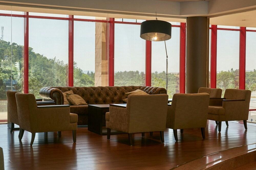 Hotel Coimbra Aeminium, Affiliated By Melia Экстерьер фото